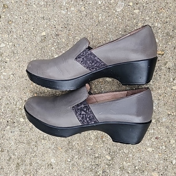 Dansko Jessica Grey/Taupe Nappa Leather Slip On Clogs Size 7.5 - 8 US 38 EU - Picture 1 of 11